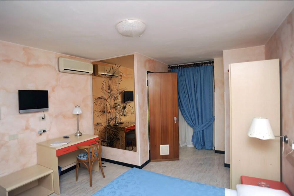 Hotel Veronese Genova Kültér fotó