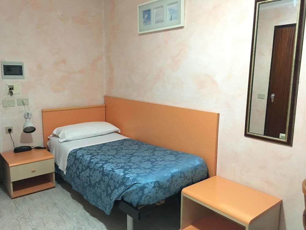 Hotel Veronese Genova Kültér fotó